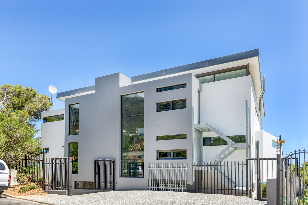 Camps Bay private penthouse residence